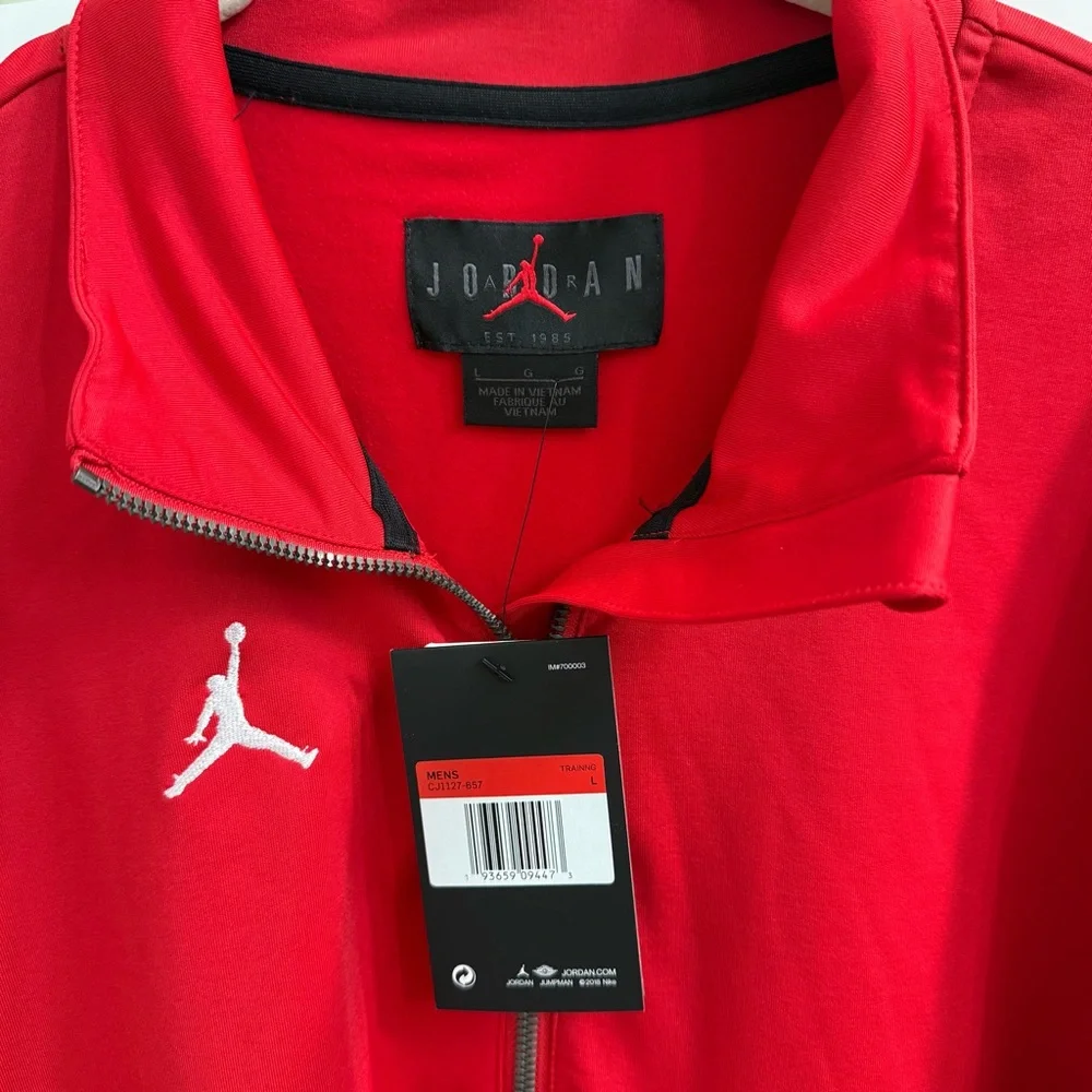 NWT Nike Jordan Red Zip-Up Jacket - Size Large - Picture 2 of 3